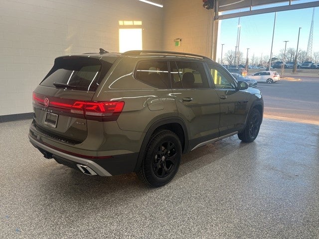 2026 Volkswagen Atlas 2.0T Peak Edition