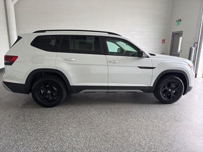 2026 Volkswagen Atlas 2.0T Peak Edition