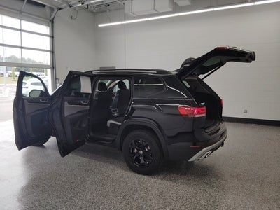 2026 Volkswagen Atlas 2.0T Peak Edition