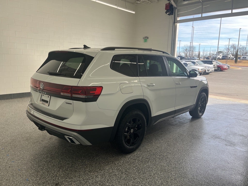 2026 Volkswagen Atlas 2.0T Peak Edition