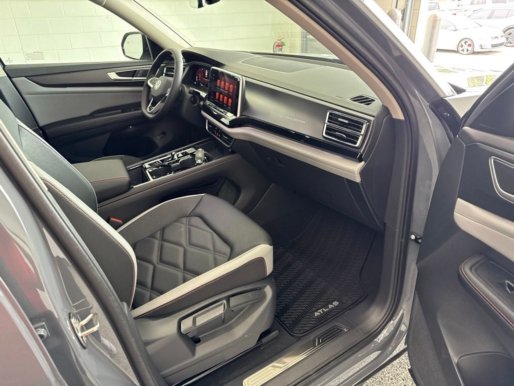 2026 Volkswagen Atlas 2.0T Peak Edition