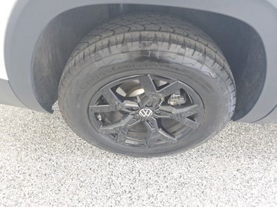 2024 Volkswagen Atlas 2.0T Peak Edition SE w/Technology