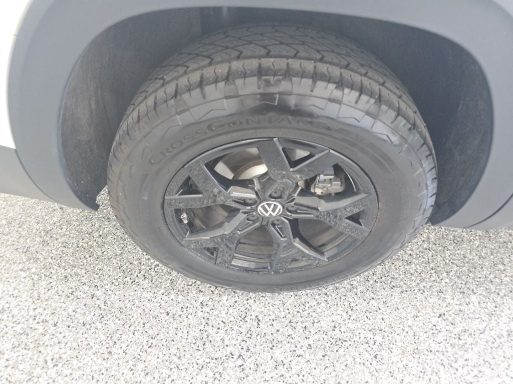 2024 Volkswagen Atlas 2.0T Peak Edition SE w/Technology