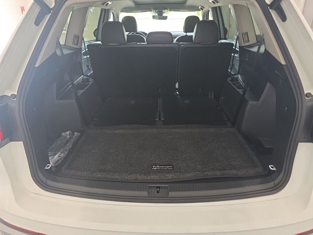 2024 Volkswagen Atlas 2.0T Peak Edition SE w/Technology