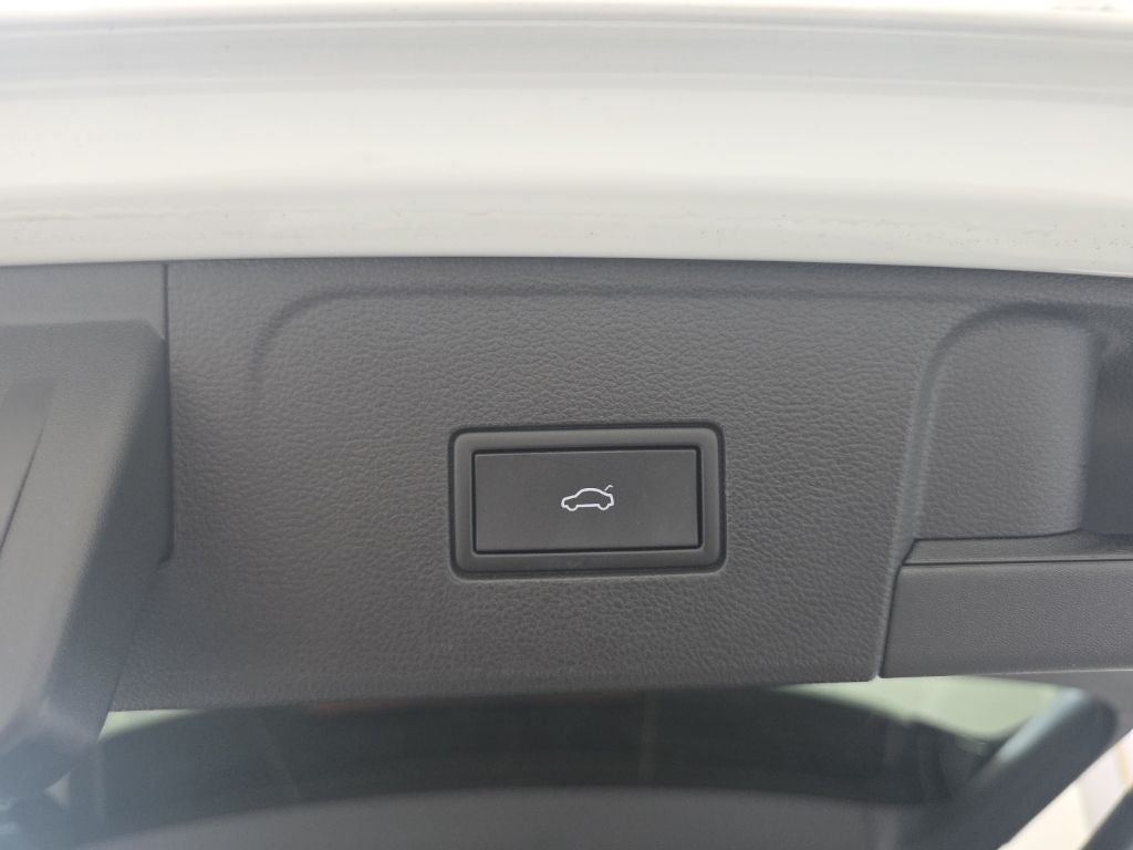2024 Volkswagen Atlas 2.0T Peak Edition SE w/Technology