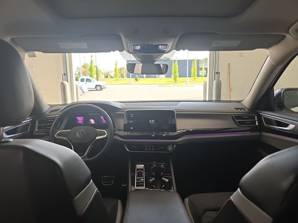 2024 Volkswagen Atlas 2.0T Peak Edition SE w/Technology