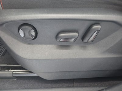 2024 Volkswagen Atlas 2.0T Peak Edition SE w/Technology