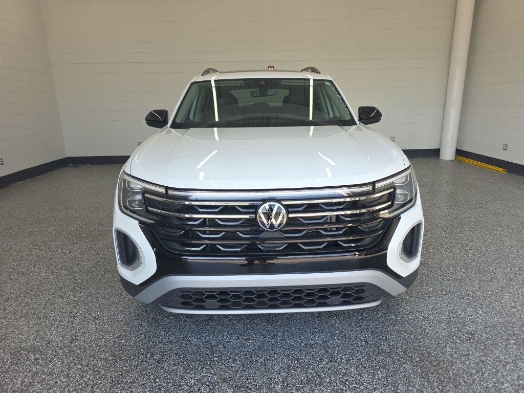2024 Volkswagen Atlas 2.0T Peak Edition SE w/Technology