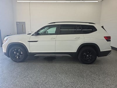 2024 Volkswagen Atlas 2.0T Peak Edition SE w/Technology