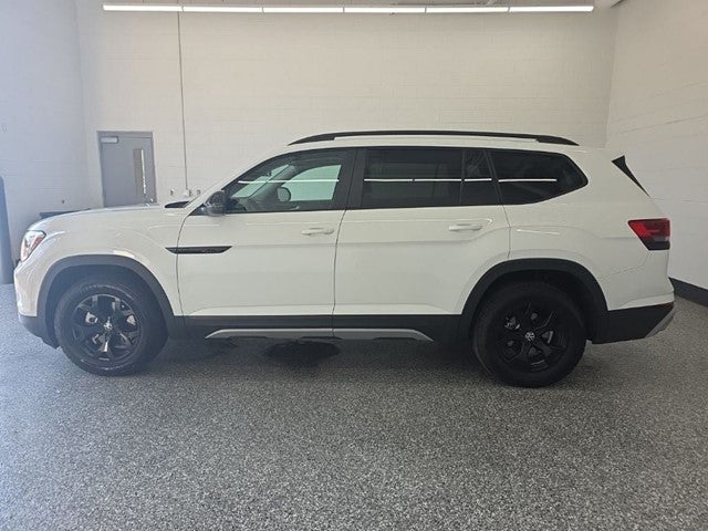 2024 Volkswagen Atlas 2.0T Peak Edition SE w/Technology