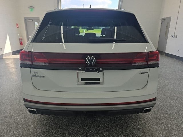 2024 Volkswagen Atlas 2.0T Peak Edition SE w/Technology