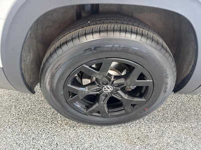 2025 Volkswagen Atlas 2.0T Peak Edition
