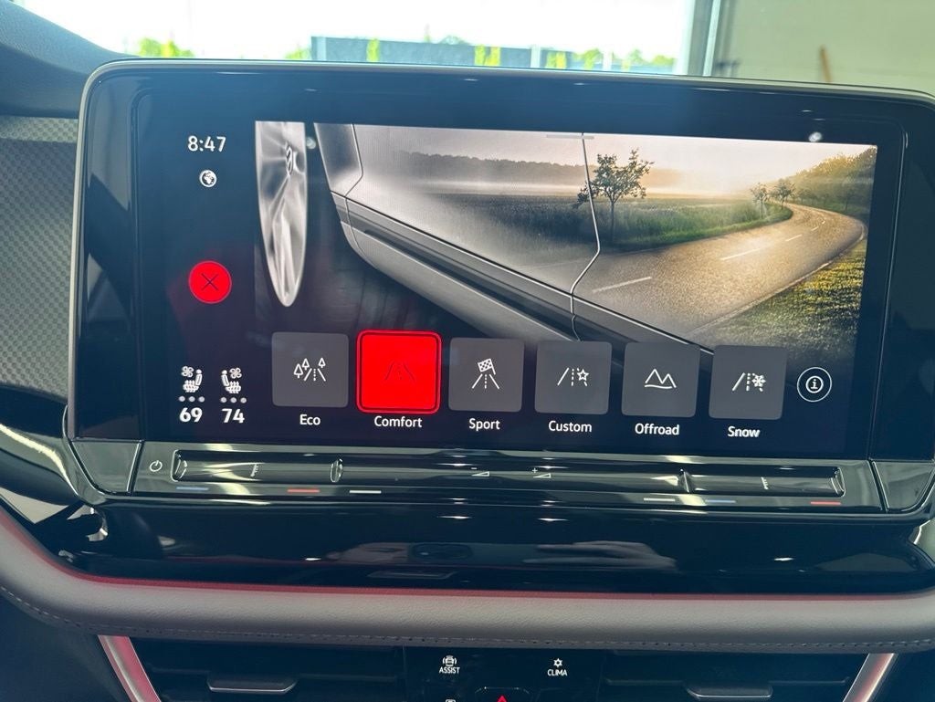 2025 Volkswagen Atlas 2.0T Peak Edition