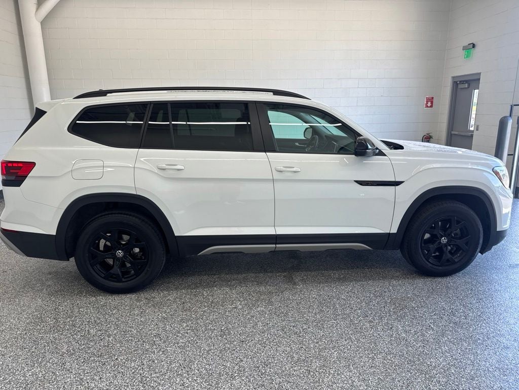 2025 Volkswagen Atlas 2.0T Peak Edition
