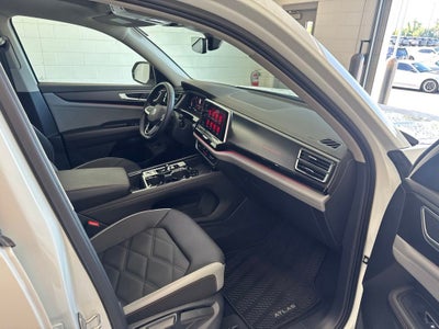 2025 Volkswagen Atlas 2.0T Peak Edition