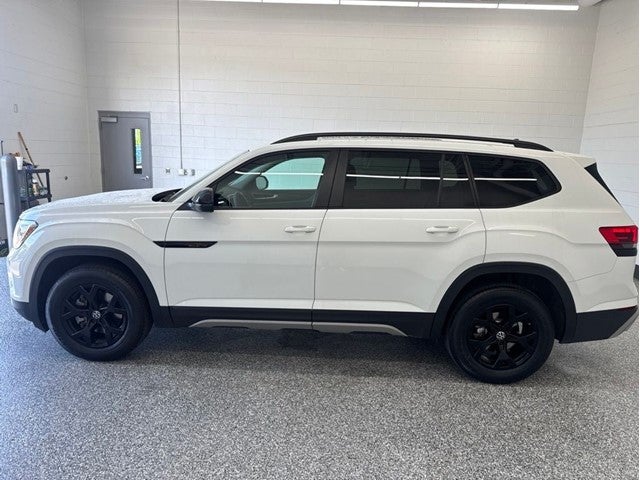 2025 Volkswagen Atlas 2.0T Peak Edition