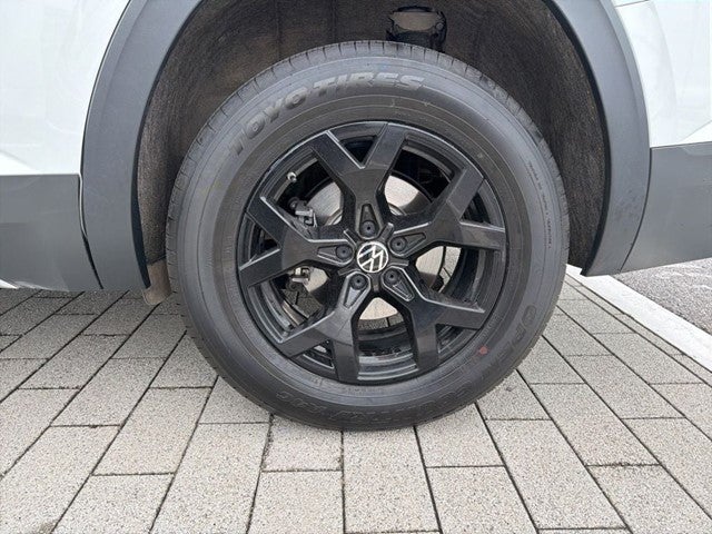 2025 Volkswagen Atlas 2.0T Peak Edition