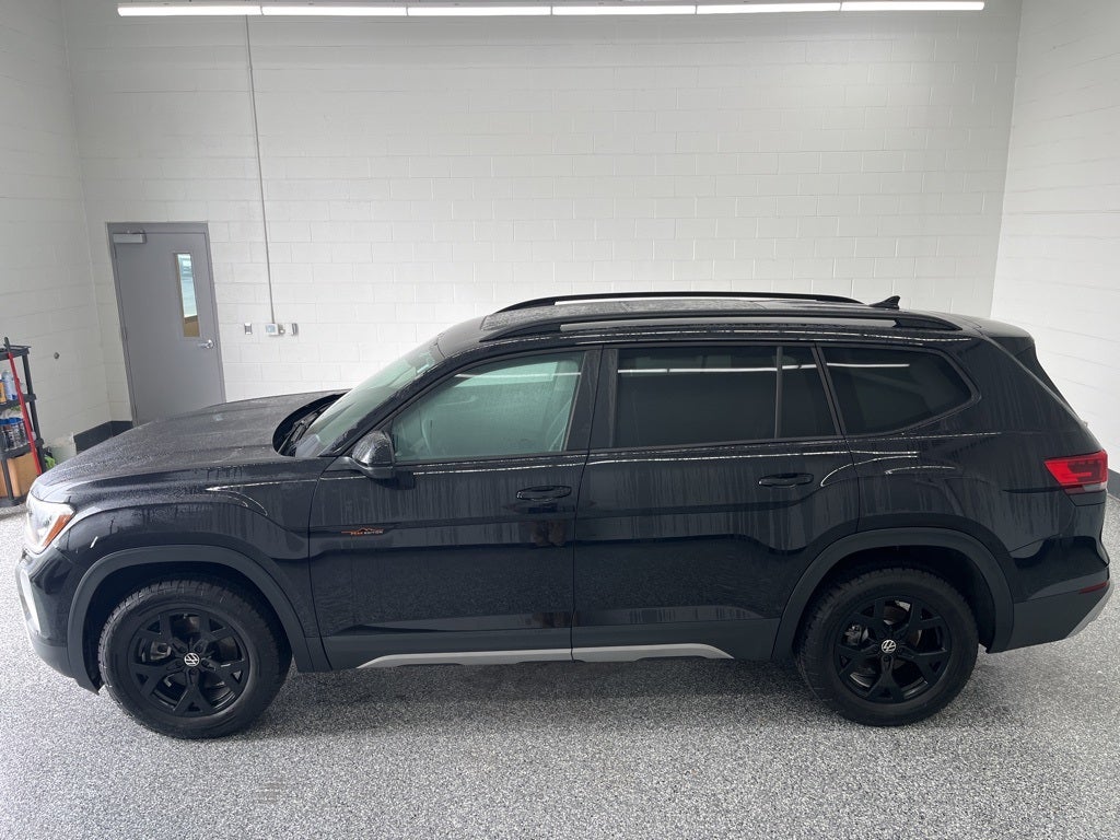 2025 Volkswagen Atlas 2.0T Peak Edition