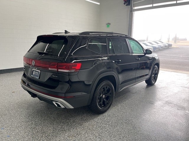 2025 Volkswagen Atlas 2.0T Peak Edition