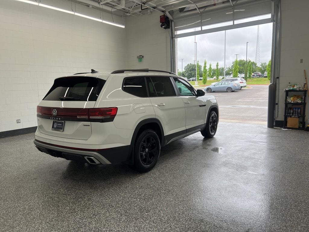 2024 Volkswagen Atlas 2.0T Peak Edition SE w/Technology
