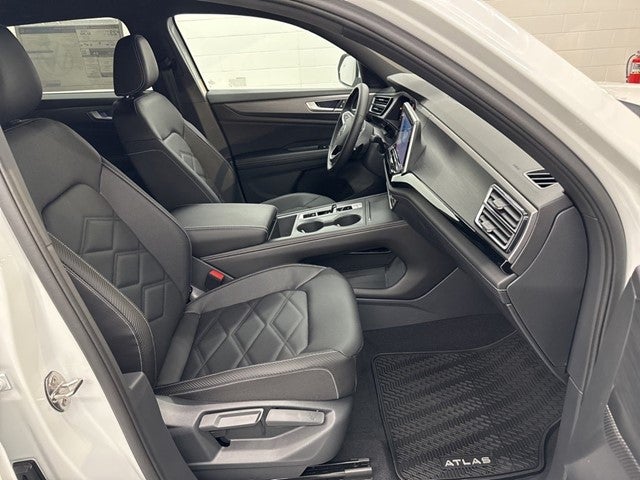 2026 Volkswagen Atlas Cross Sport 2.0T SE