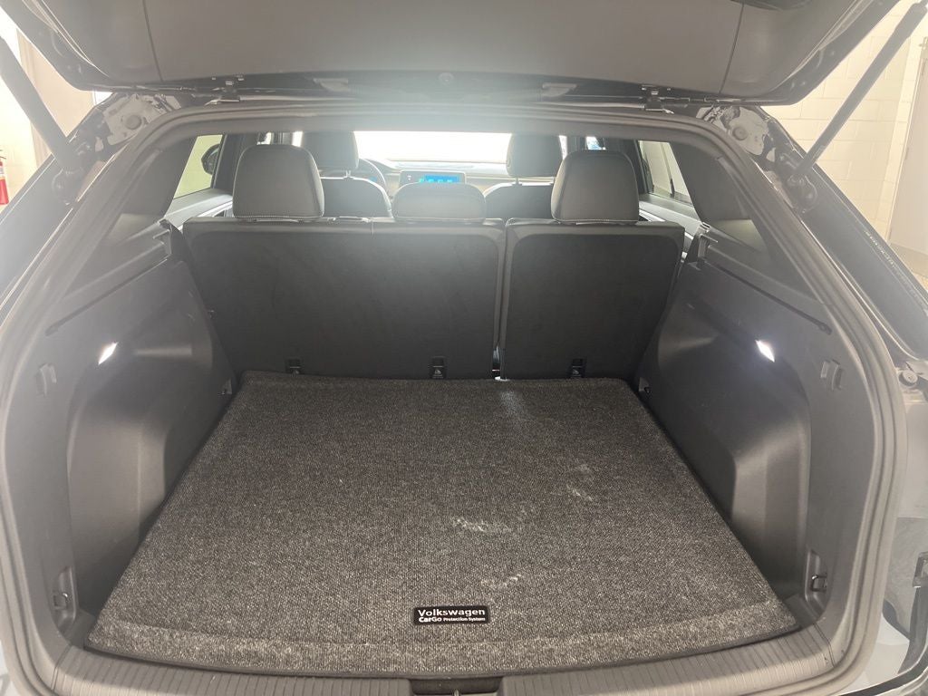 2024 Volkswagen Atlas Cross Sport 2.0T SE