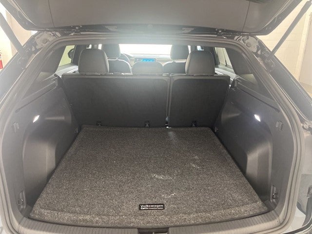 2024 Volkswagen Atlas Cross Sport 2.0T SE