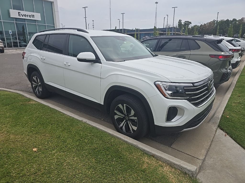 2024 Volkswagen Atlas 2.0T SE