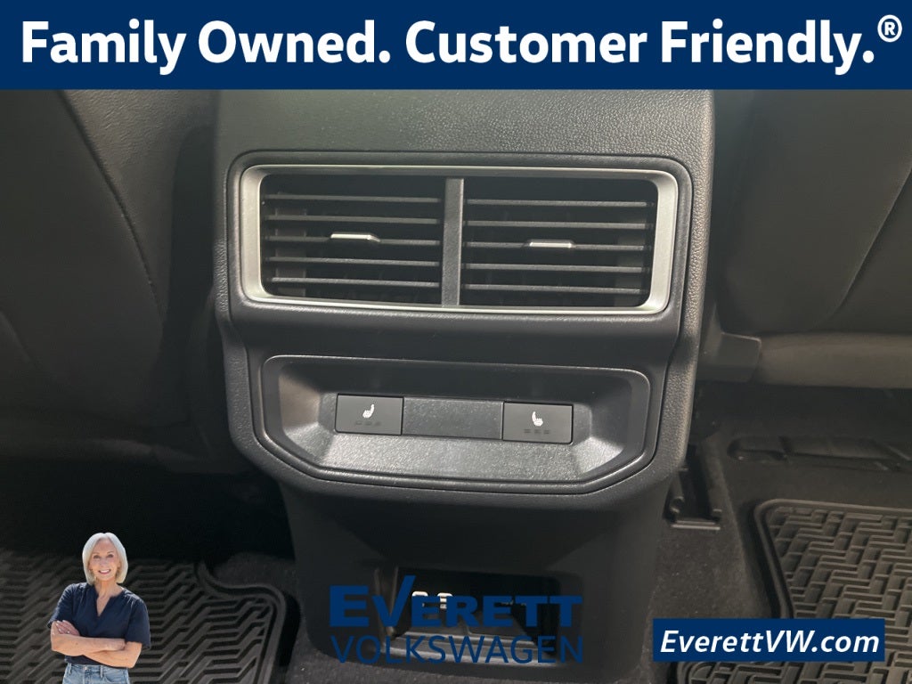 2026 Volkswagen Atlas Cross Sport 2.0T SEL Premium R-Line