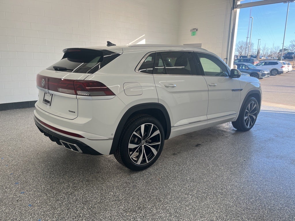 2026 Volkswagen Atlas Cross Sport 2.0T SEL Premium R-Line
