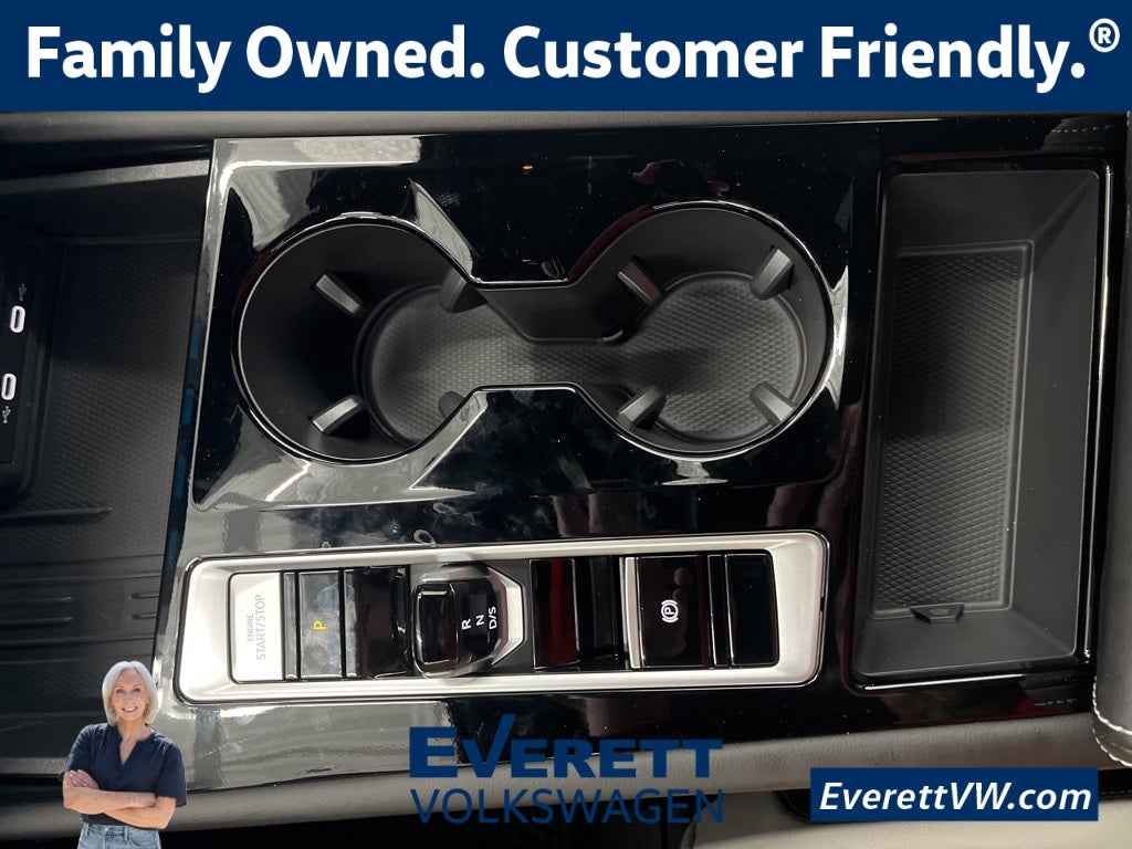 2026 Volkswagen Atlas Cross Sport 2.0T SEL Premium R-Line