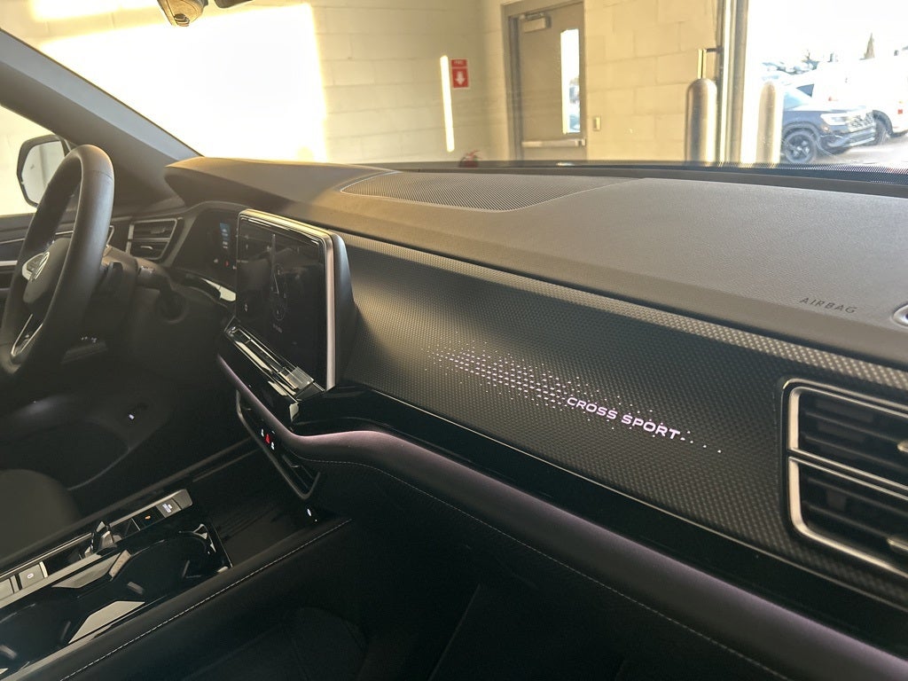 2026 Volkswagen Atlas Cross Sport 2.0T SEL Premium R-Line