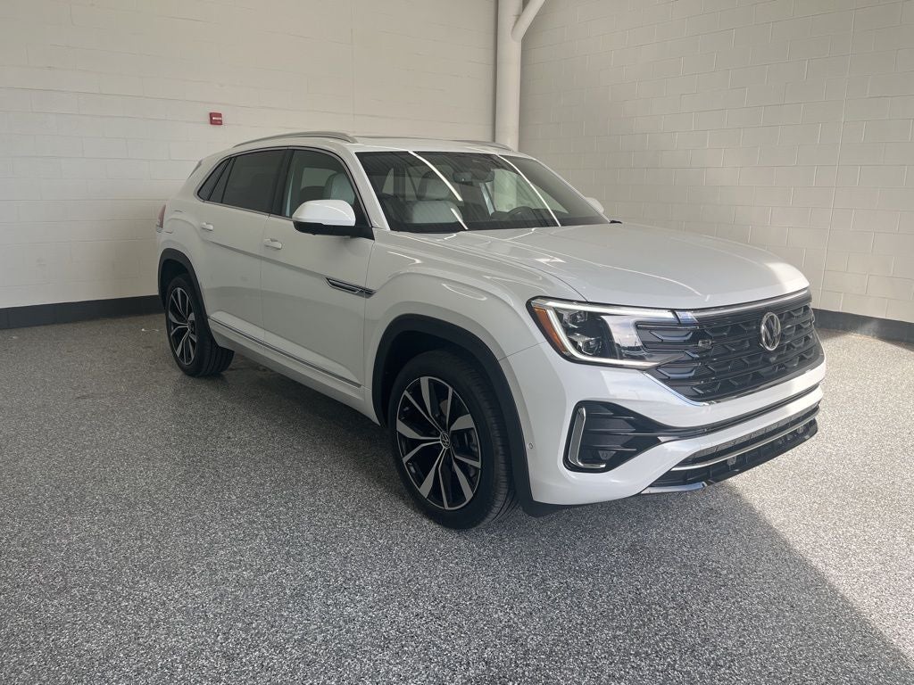 2026 Volkswagen Atlas Cross Sport 2.0T SEL Premium R-Line