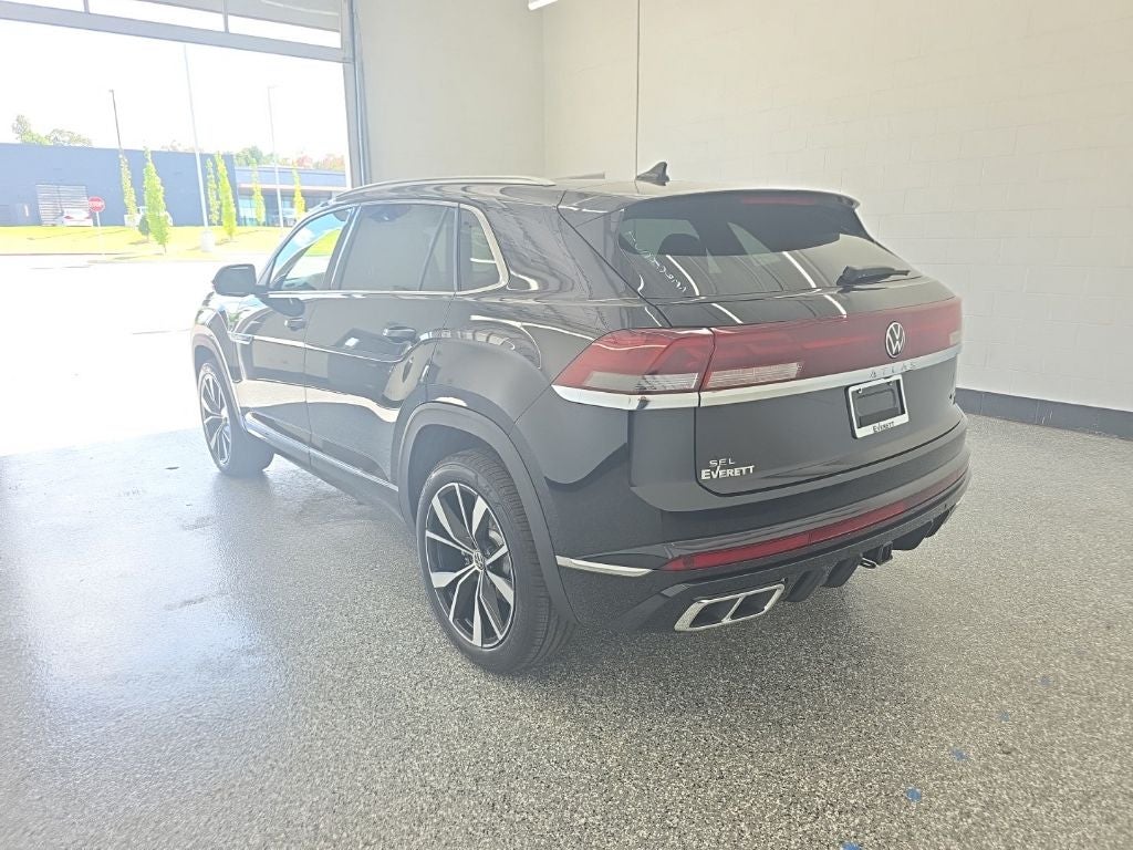 2026 Volkswagen Atlas Cross Sport 2.0T SEL Premium R-Line
