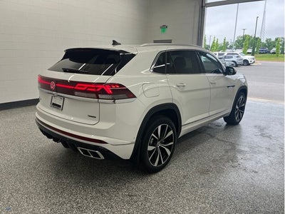 2026 Volkswagen Atlas Cross Sport 2.0T SEL Premium R-Line