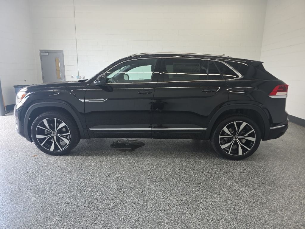 2026 Volkswagen Atlas Cross Sport SEL Premium R-Line