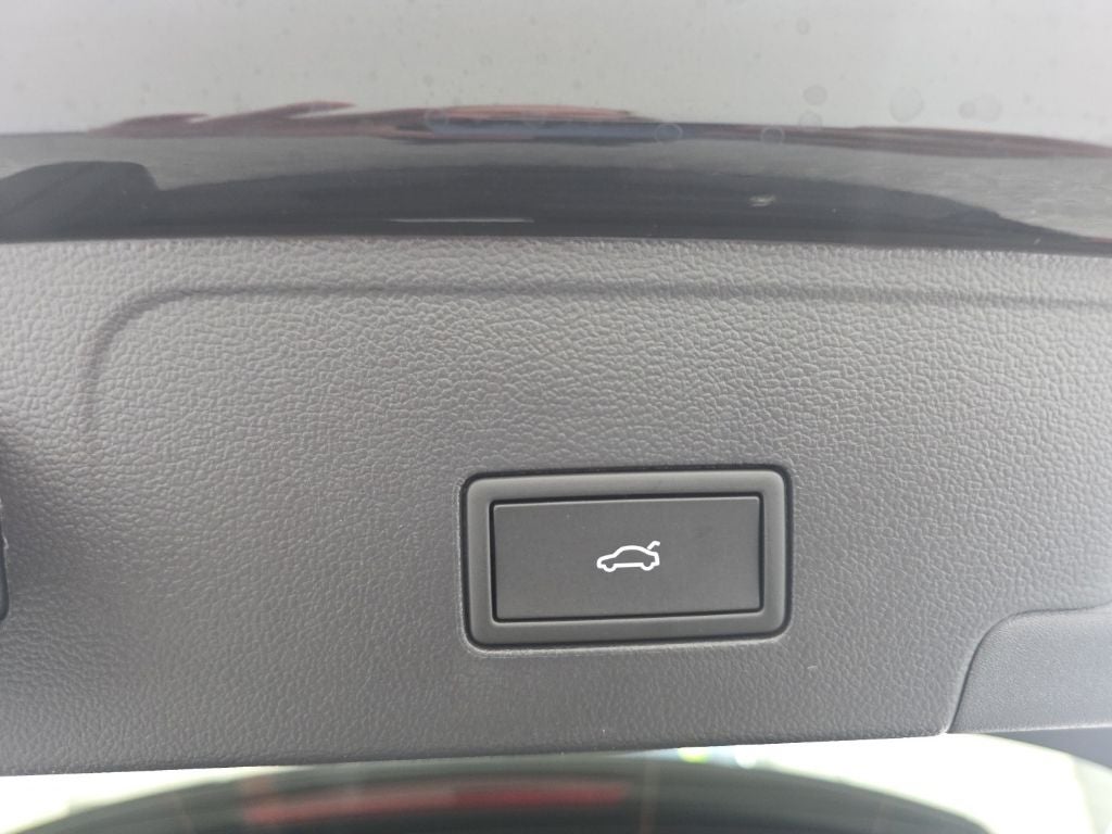 2026 Volkswagen Atlas Cross Sport SEL Premium R-Line