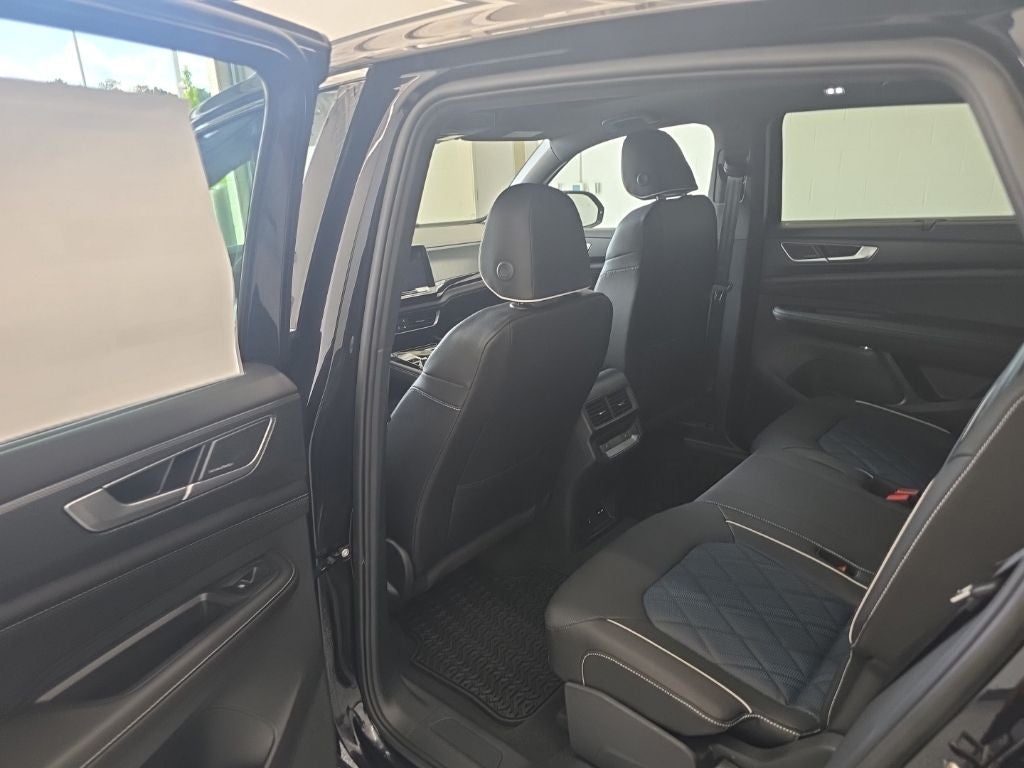 2026 Volkswagen Atlas Cross Sport SEL Premium R-Line