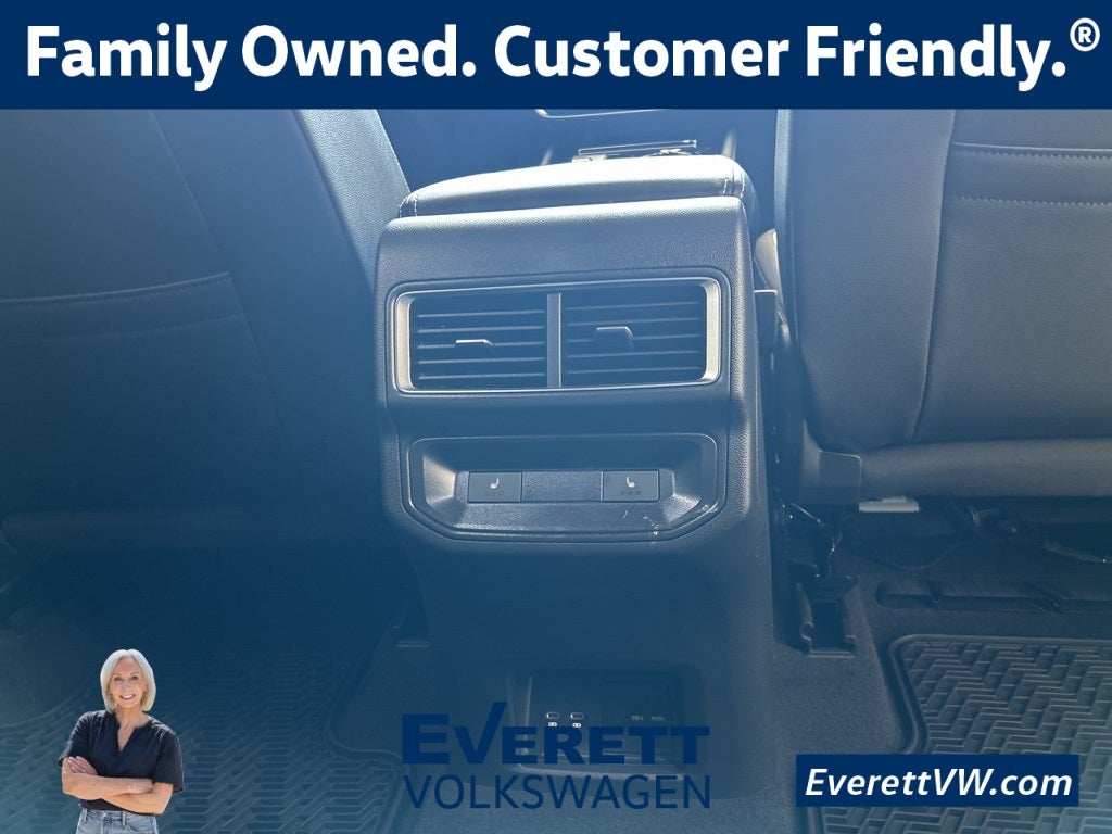 2026 Volkswagen Atlas Cross Sport 2.0T SEL Premium R-Line