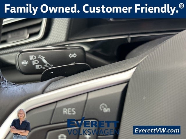 2026 Volkswagen Atlas Cross Sport 2.0T SEL Premium R-Line