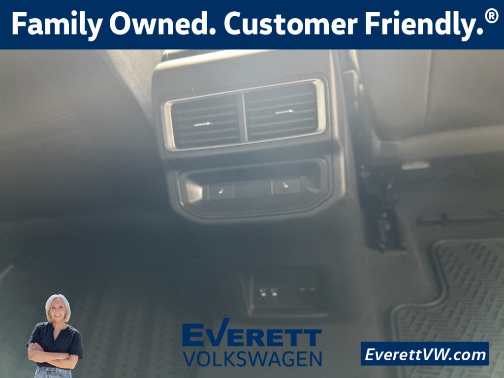 2026 Volkswagen Atlas Cross Sport 2.0T SEL Premium R-Line 4MOTION