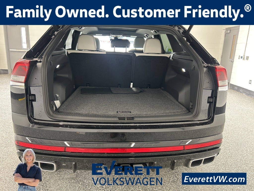 2026 Volkswagen Atlas Cross Sport 2.0T SEL Premium R-Line 4MOTION