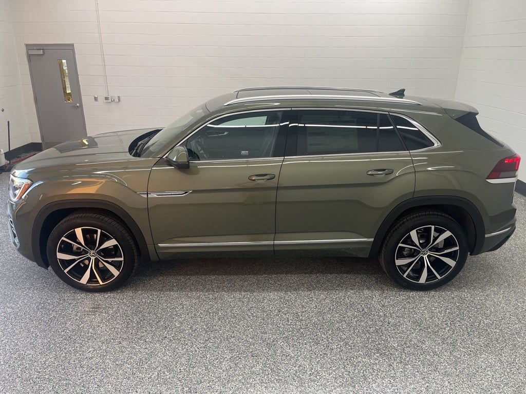 2026 Volkswagen Atlas Cross Sport 2.0T SEL Premium R-Line