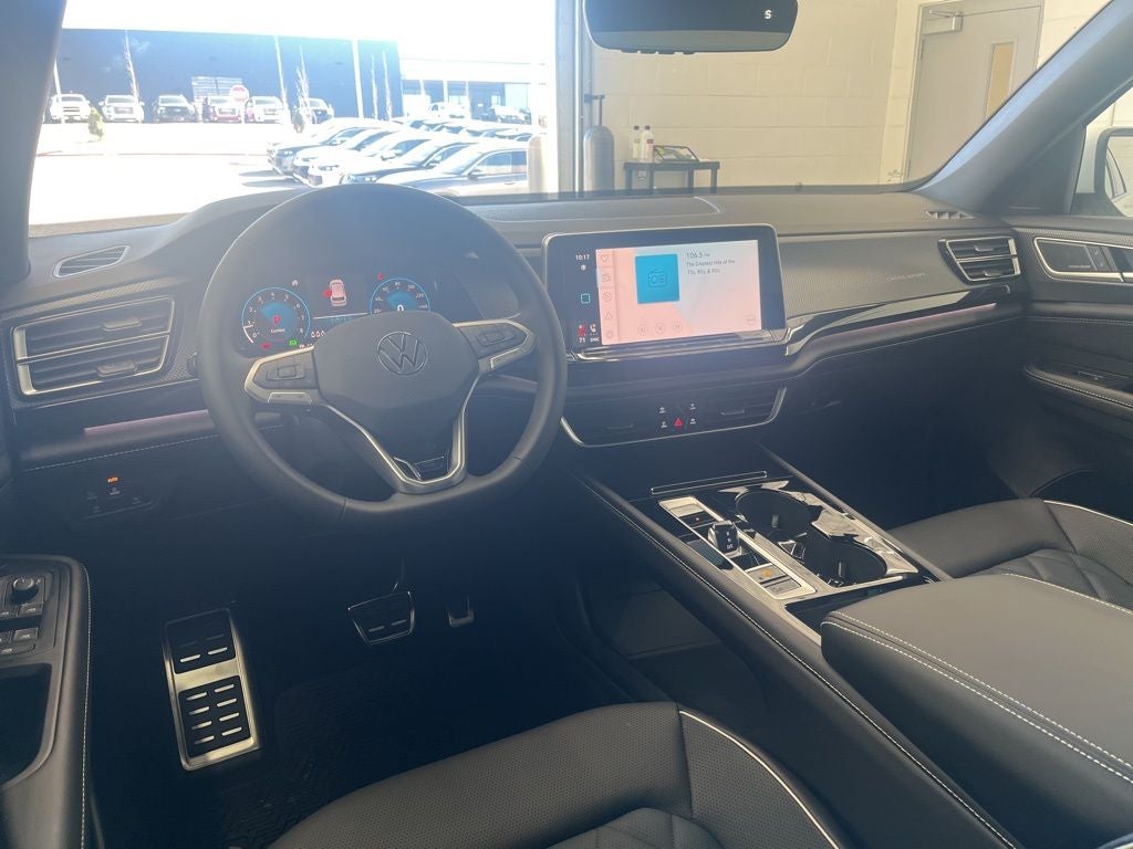 2026 Volkswagen Atlas Cross Sport 2.0T SEL Premium R-Line