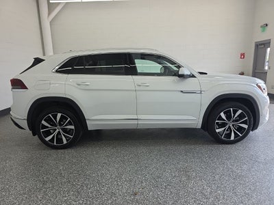 2026 Volkswagen Atlas Cross Sport 2.0T SEL Premium R-Line