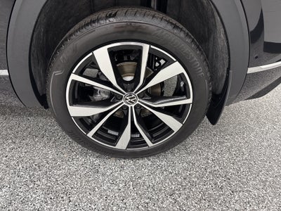 2026 Volkswagen Atlas Cross Sport 2.0T SEL Premium R-Line