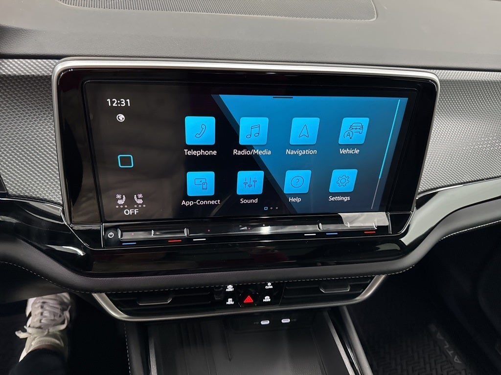 2026 Volkswagen Atlas Cross Sport 2.0T SEL Premium R-Line