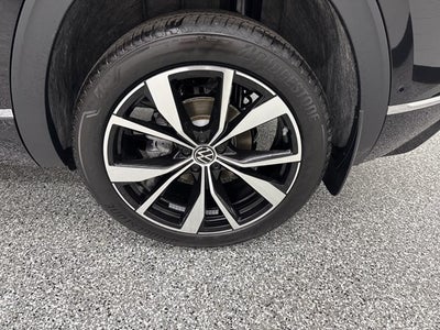 2026 Volkswagen Atlas Cross Sport 2.0T SEL Premium R-Line