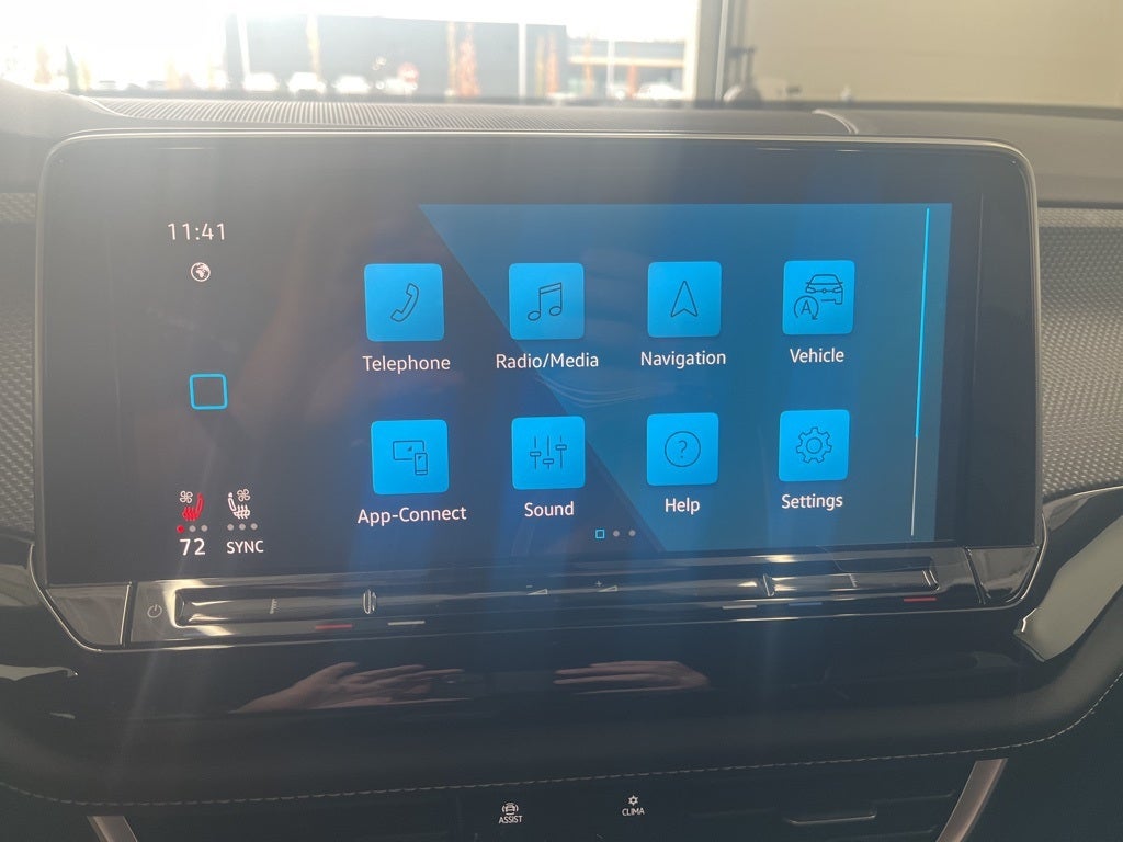 2026 Volkswagen Atlas Cross Sport 2.0T SEL Premium R-Line