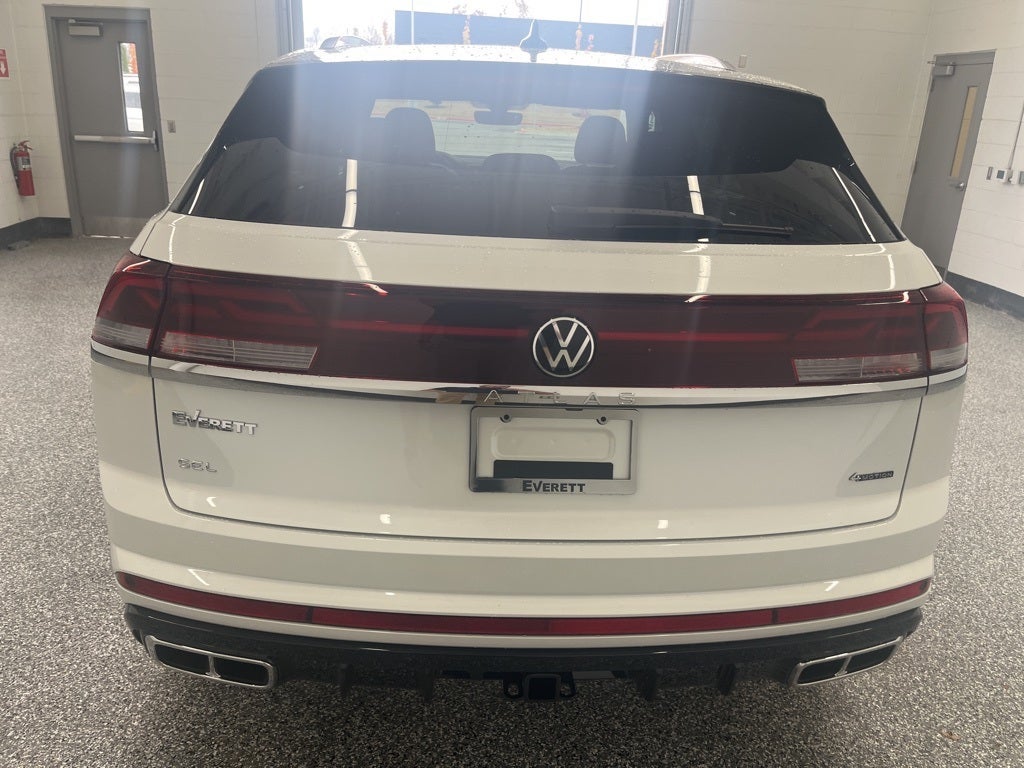 2026 Volkswagen Atlas Cross Sport 2.0T SEL Premium R-Line